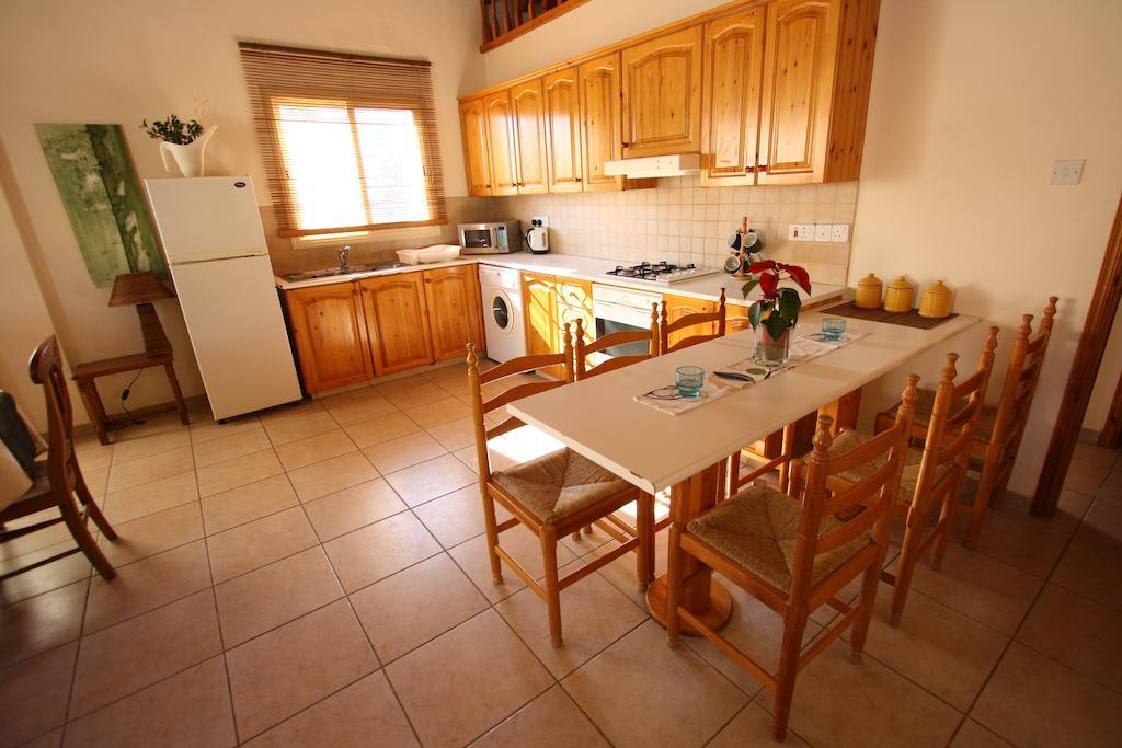 Hilltop Chalet Pissouri Exterior foto